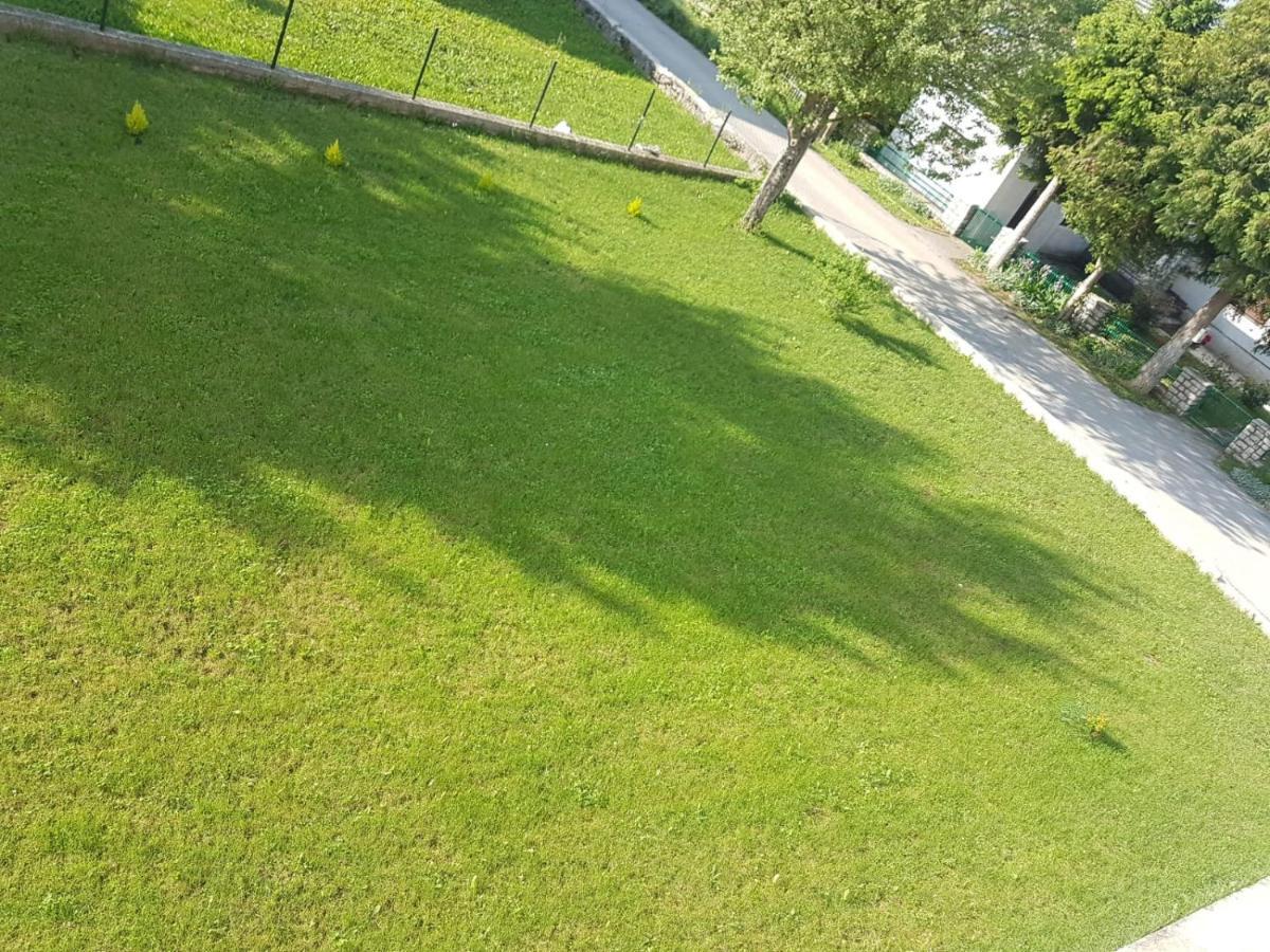 Apartmani Brigita Korenica Exterior foto